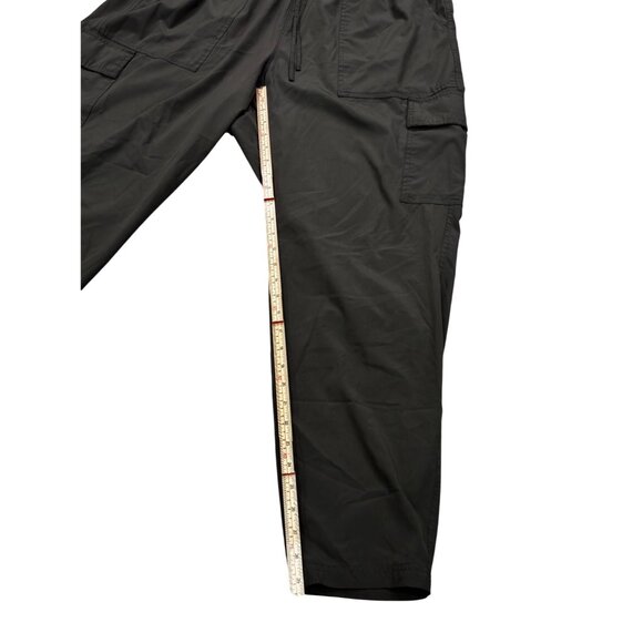 Old Navy Active StretchTech XL Tall Olive Cargo Pants - Picture 6 of 8